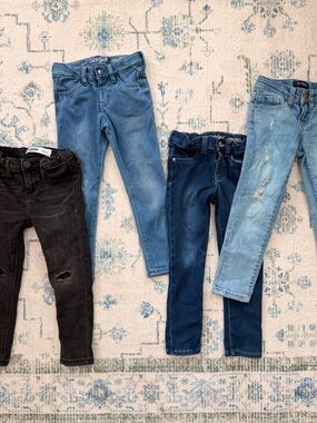 Bundle of toddler girl jeans 4t